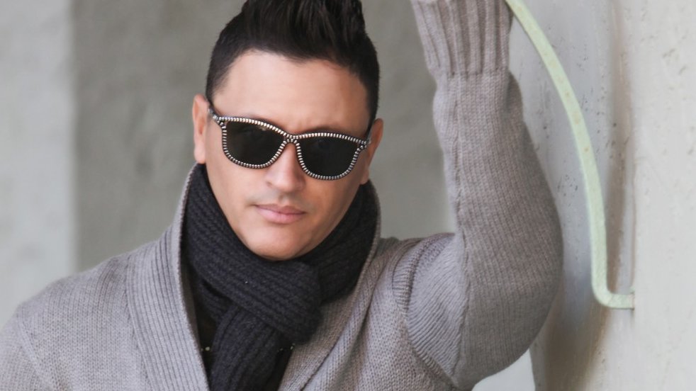 Elvis Crespo fue demandado por presunto intento de violación