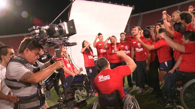 Tomás González encabeza a deportistas chilenos en spot de Santiago 2014