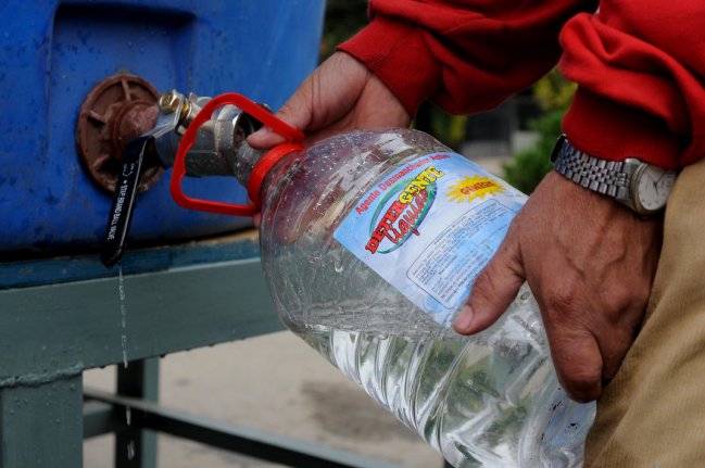 Se inició reposición del suministro de agua en Peñalolén y La Florida
