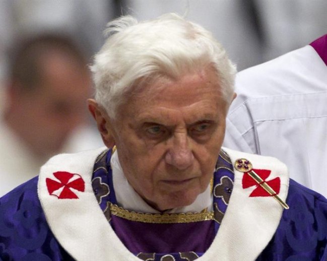 Informe por caso Vatileaks habría originado renuncia de Benedicto XVI, según diario