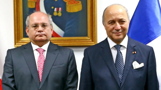 Perú mantiene conversaciones con Francia para adquirir satélite