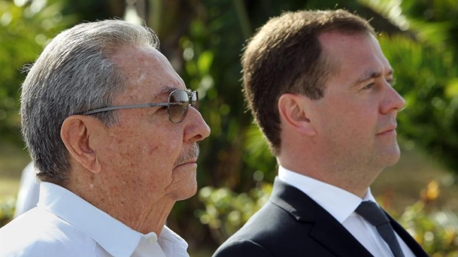 Raúl Castro bromeó sobre la posibilidad de renunciar