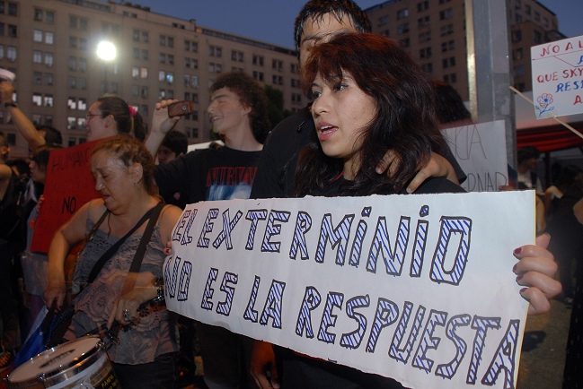 Manifestación pro animalista contra ley de caza bloqueó avenida Providencia