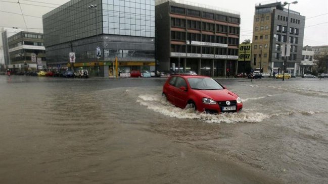 Lluvias torrenciales en Atenas causaron una víctima fatal