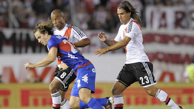 River Plate tuvo espectacular remontada para ser líder en Argentina