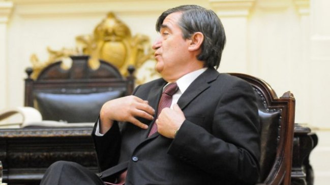 Camilo Escalona: Creo que Michelle Bachelet va a ser candidata