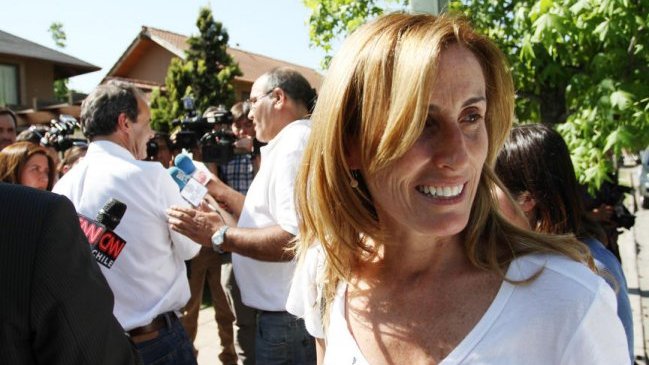 Marcela Cubillos: Golborne sabe que mi hermano entregó su vida a la reconstrucción