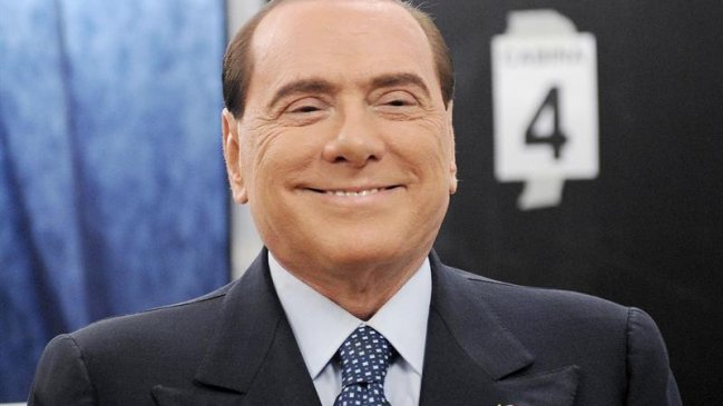 Berlusconi es investigado en Nápoles por corrupción y financiación ilegal