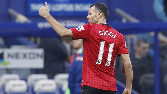 Ryan Giggs renovó con Manchester United y jugará hasta los 40 años