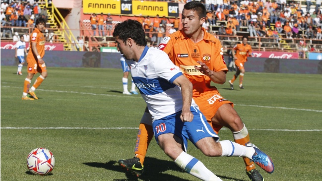 Universidad Católica pone a prueba el liderato ante Cobreloa
