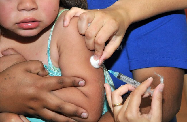 Comenzó aplicación de la segunda dosis de la vacuna contra la meningitis W-135