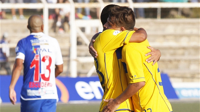 Everton recibirá al crecido Cobreloa en un duelo de equipos invictos