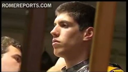   ¿A quién defiende la Guardia Suiza durante el período de Sede Vacante? 