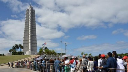   El pesar de los cubanos por la muerte de Hugo Chávez 