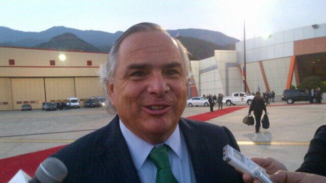 Andrés Chadwick: Chávez fue un personaje que copó la historia