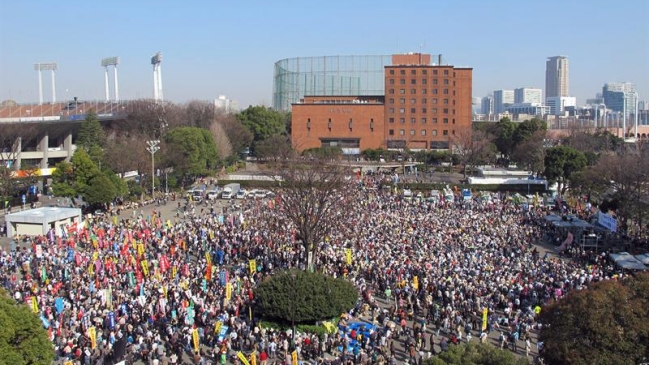 Miles de manifestantes pidieron el fin de la energía nuclear en Japón