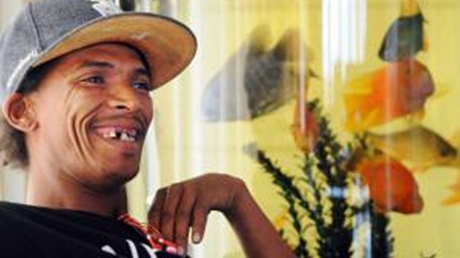 Cuidador de autos que se hizo famoso en Youtube dará su primer concierto