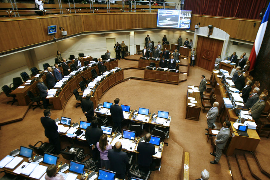 Monckeberg y Parot disputan cupo parlamentario por Santiago Poniente