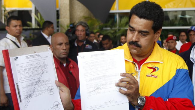 Maduro inscribió su candidatura: No soy Chávez, pero soy su hijo