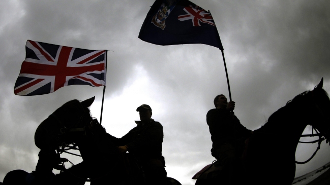 Aplastante victoria británica en referéndum de Malvinas