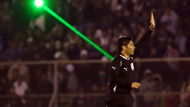 Claudio Puga arbitrará el duelo entre Colo Colo y Ñublense en el Monumental