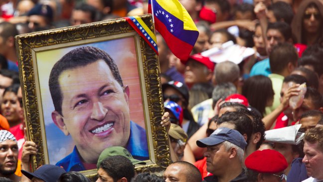 Especialistas en momia de Lenin están dispuestos a ayudar a embalsamar a Chávez