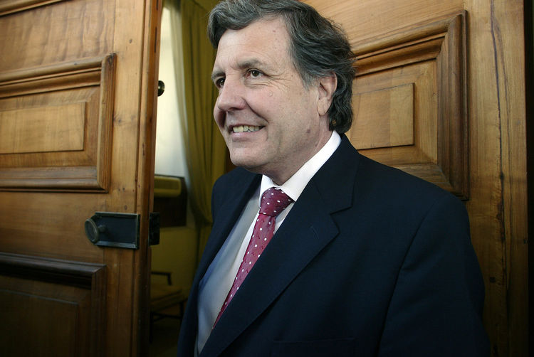 Melero espera definir candidatos al Parlamento antes del 10 de abril