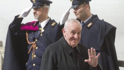   Capellán de Un Techo para Chile: Bergoglio no estaba entre los favoritos 