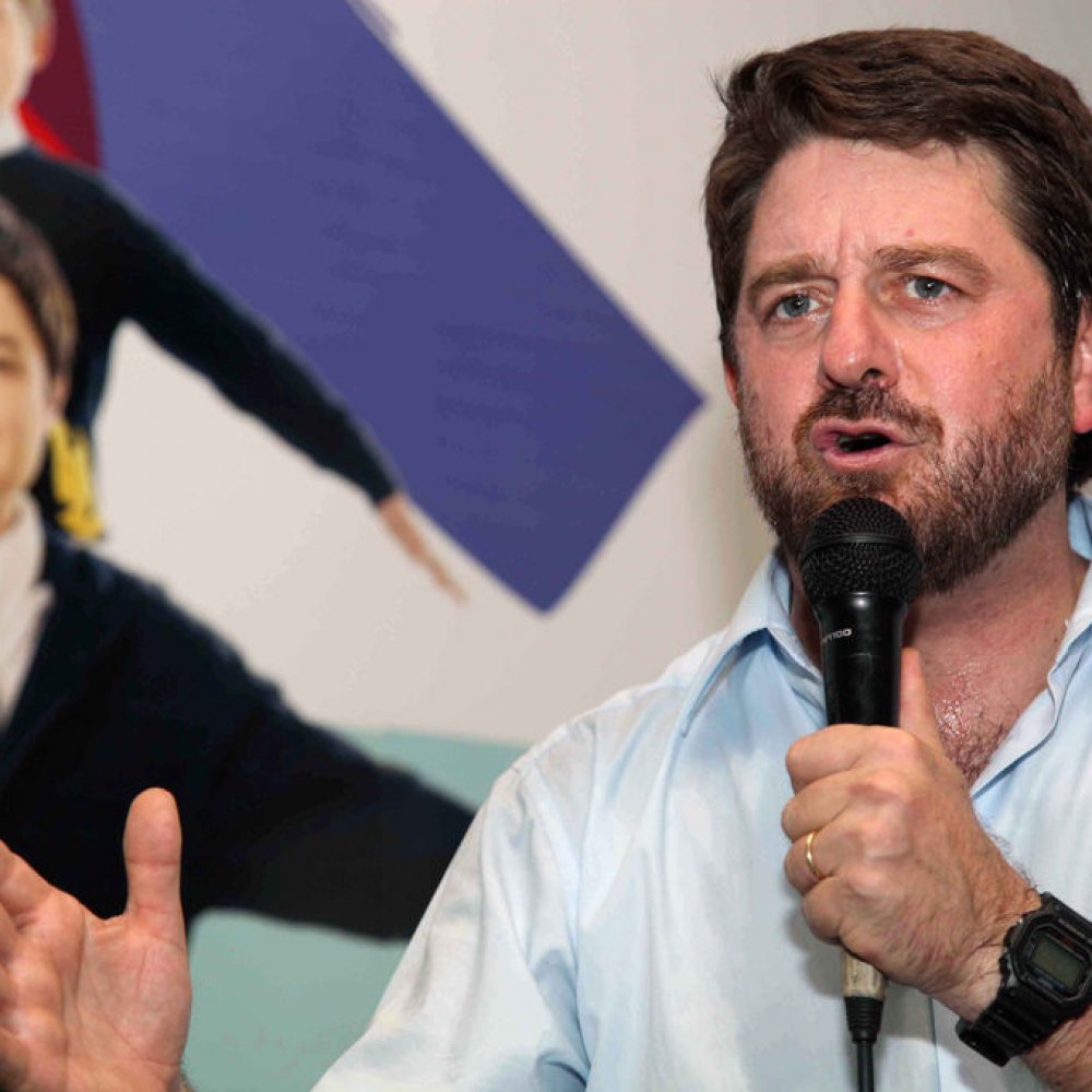 Orrego criticó propuesta de Longueira de no hacer primarias en la Alianza