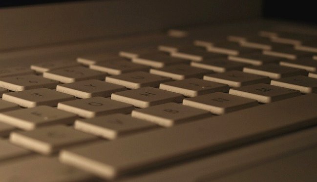 Australia: Descubren material 