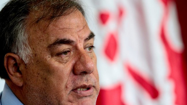 Andrade: La derecha está aterrada con el regreso de Bachelet