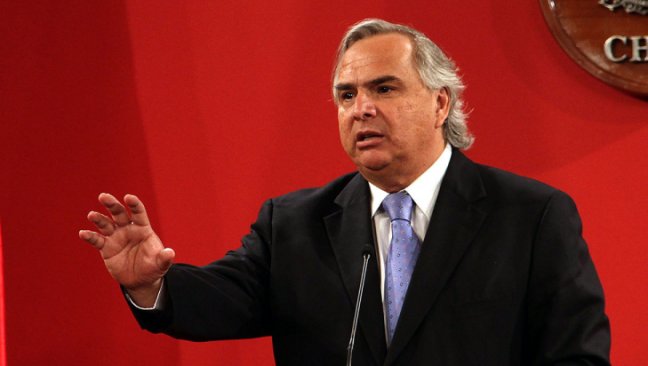 Chadwick y campaña presidencial: Este no es un Gobierno neutral