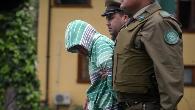 Carabineros: Cuatro menores de edad acumulan 158 detenciones