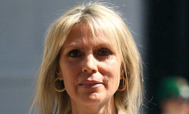 Lily Pérez: Por realismo político hay que llevar a Allamand y Golborne a primera vuelta