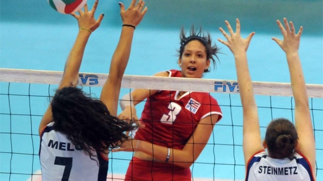 Chilenas cayeron ante Puerto Rico en primer partido de la Copa Panamericana de voleibol