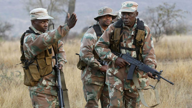 Cerca del 10 por ciento de los militares sudafricanos tiene el virus del sida