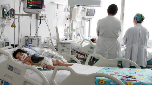 Ex siamesas de Valparaíso volvieron al hospital