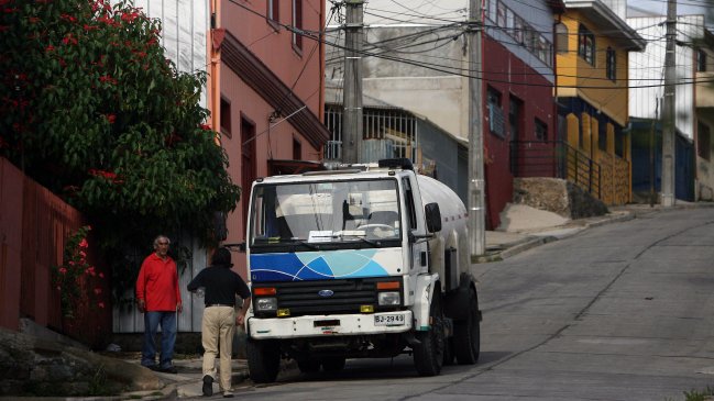 Superintendencia investiga a Esval por corte de agua