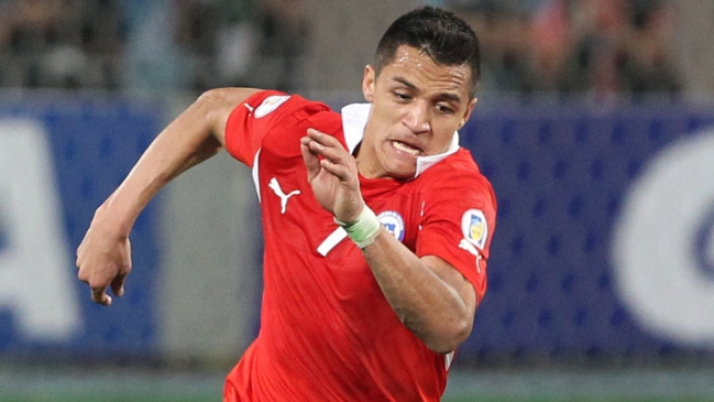 Alexis Sánchez regresa a Barcelona tras quedar fuera del duelo con Uruguay