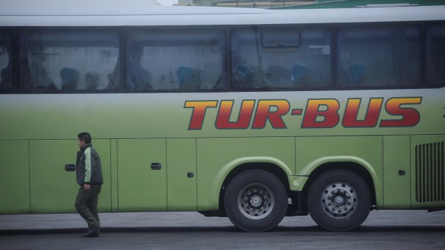 Tur Bus: Tripulación de bus accidentado en Ruta 5 Sur tenía descansos en regla