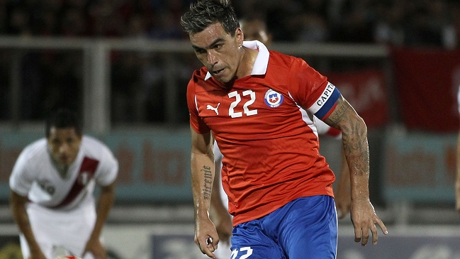 Jorge Sampaoli nominó a Esteban Paredes para el duelo con Uruguay