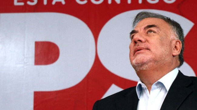 Osvaldo Andrade: Gobierno decidió hacerse cargo de la campaña presidencial