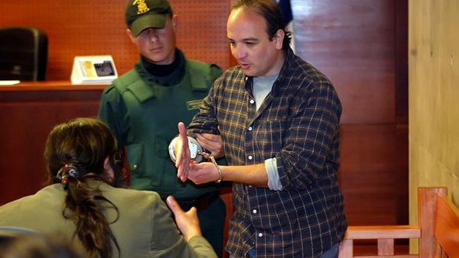 Carabineros allanó domicilio de la madre de Hans Niemeyer