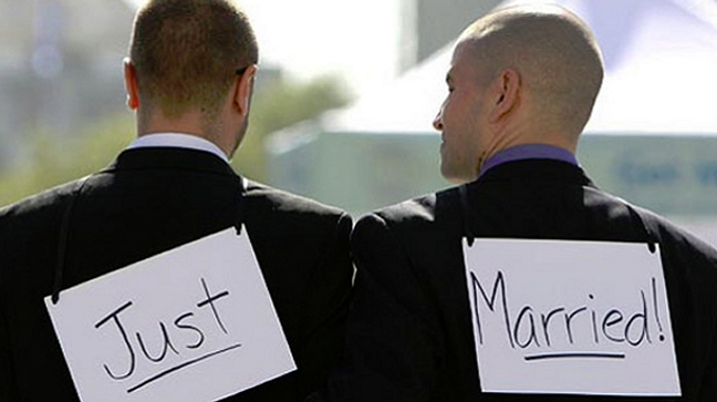 Supremo de EE.UU. estudia constitucionalidad del matrimonio gay en California