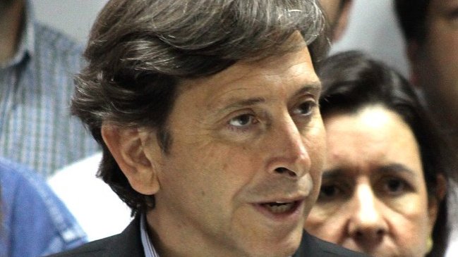 Golborne: Espero que Bachelet recorra el país y vea cómo hemos progresado