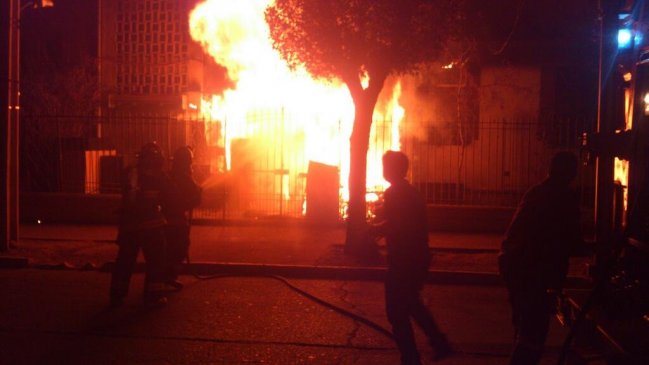 Incendio afectó dependencias administrativas del Sename