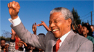 Sudáfrica sigue con atención estado de salud de Mandela