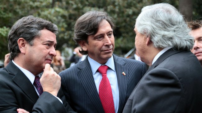 Golborne: Es increíble que un diputado se jacte de haber ordenado un atentado