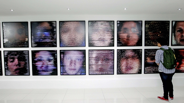 Exposición en Edificio Telefónica mezcla arte con tecnología
