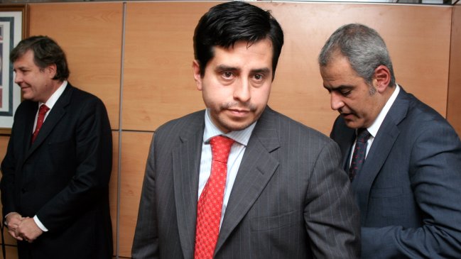 Pedro Araya: RN y la UDI deben dar explicaciones por elección de Velásquez